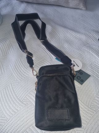 Monedero bandolera negro