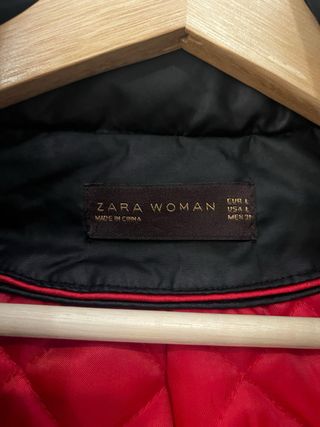 Chaqueta Zara negra y roja 