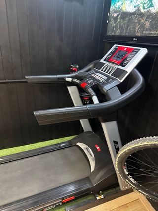 Cinta correr BH Fitness nueva