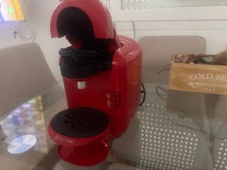 Cafetera Tassimo Bosch roja
