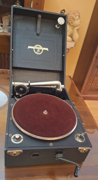 Gramófono Columbia Viva-Tonal 109 de 1930