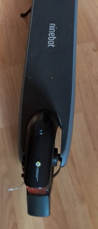 Ninebot E2 2025 Patinete eléctrico seminuevo.