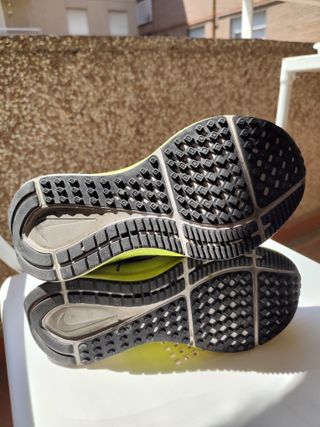 Zapatillas Nike Air Zoom Structure 25