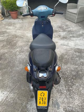 Kymco People 49cc: Scooter