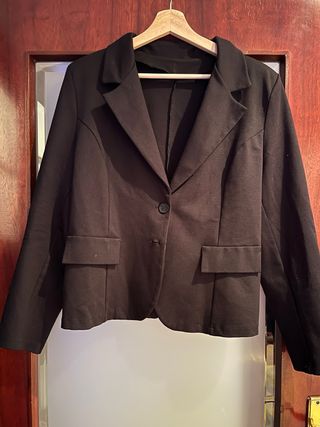 Americana negra talla L