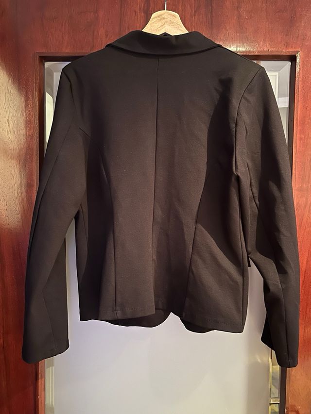 Americana negra talla L