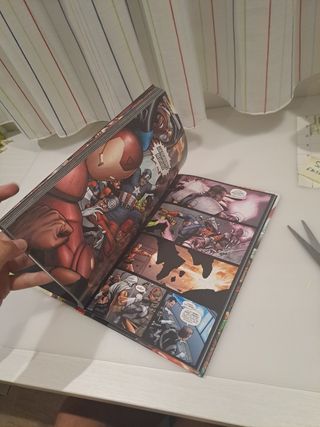 CIVIL WAR INTEGRAL (MARVEL MUST HAVE)