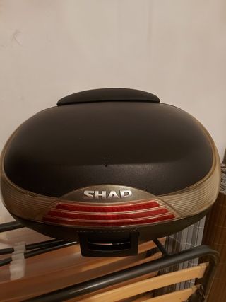 Baúl SHAD SH46 moto NO DISPONE DE LLAVES