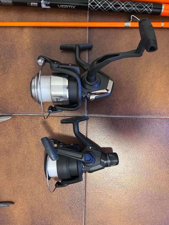 Pack Pesca: 2 Cañas + 2 Carretes + accesorios