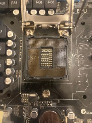 Placa base ASUS P8Z77-M PRO pines procesador rotos