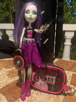 Muñeca Spectra Vondergeist Monster High