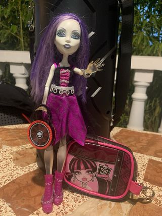 Muñeca Spectra Vondergeist Monster High