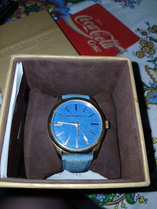 Reloj Mark Maddox Azul y Dorado