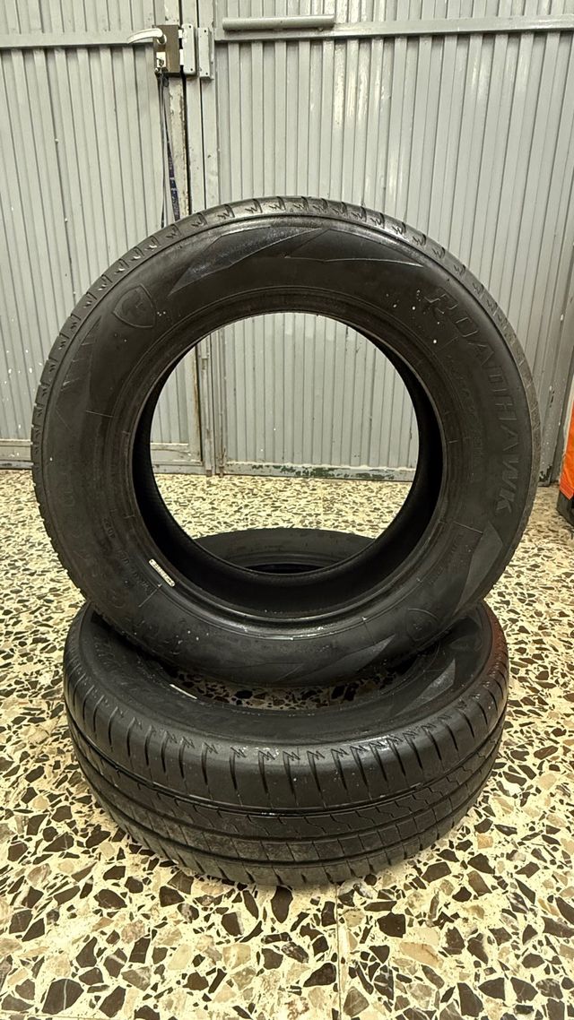 Neumáticos 185/65 R 15. 
Firestone Roadhawk