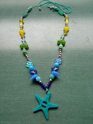 Collar turquesa y azul