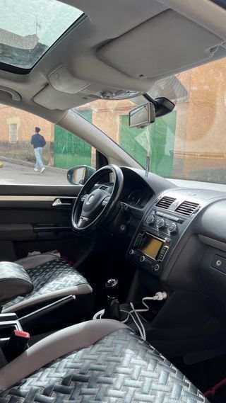 Volkswagen Touran 2013