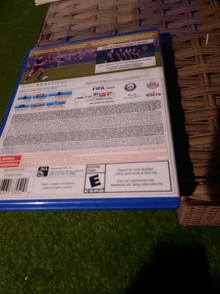 FIFA 16 Deluxe Edition PS4