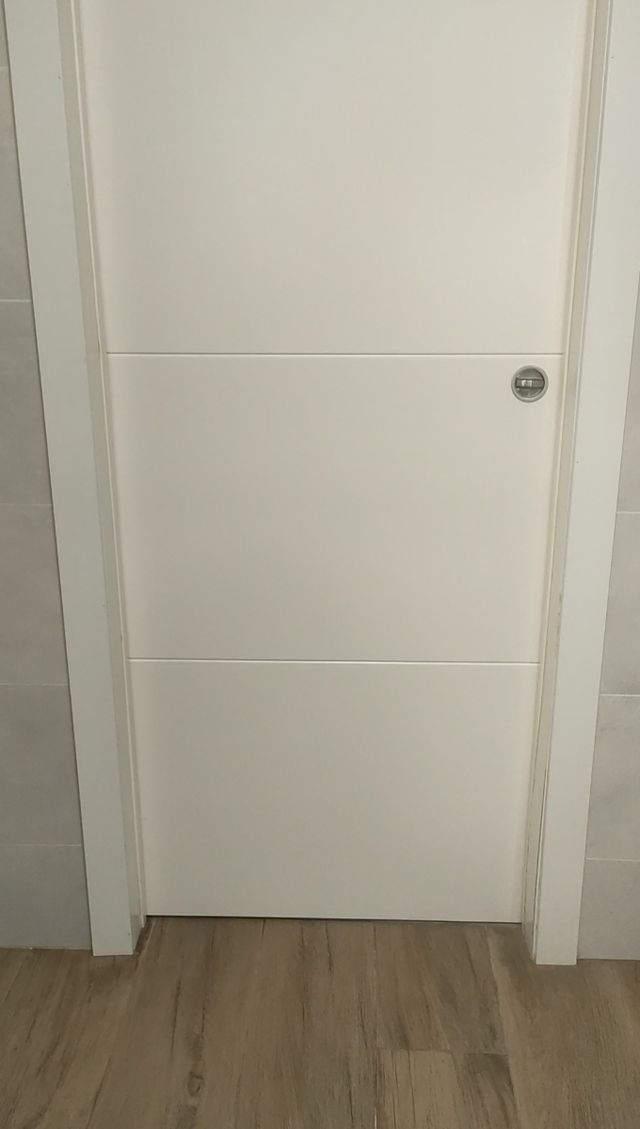 Puerta corredera blanca - ancho 72 alto 202