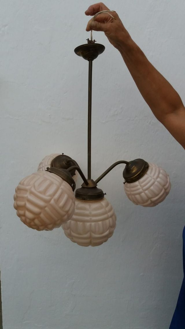 Lámpara modernista 4 luces rosa