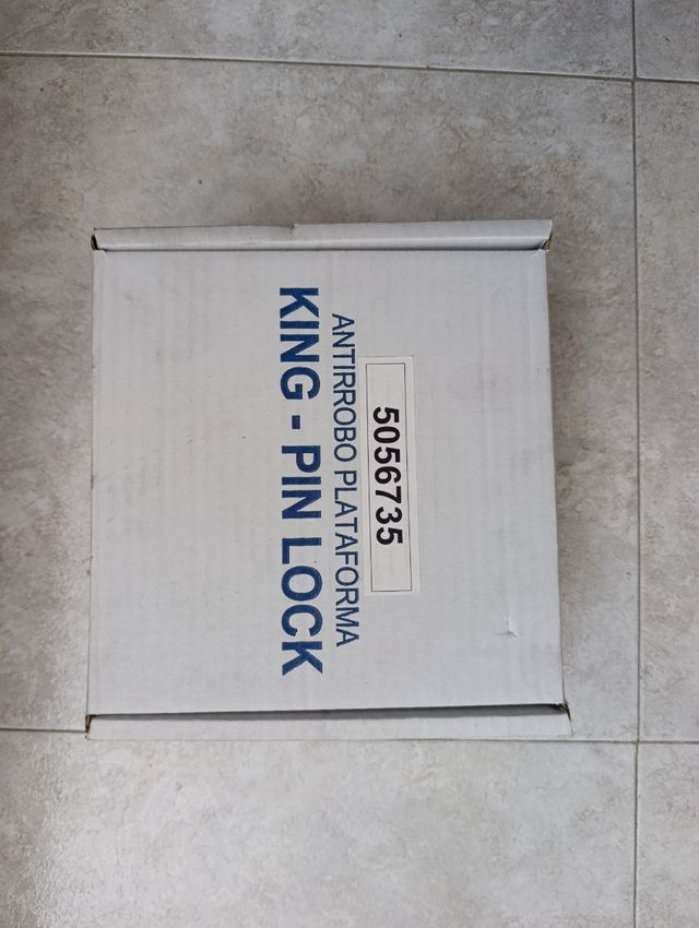 Antirrobo remolque King-pin