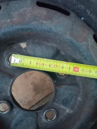 2 Ruedas usadas para remolque o caravana