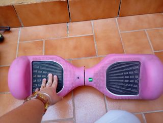 Patinete eléctrico rosa
