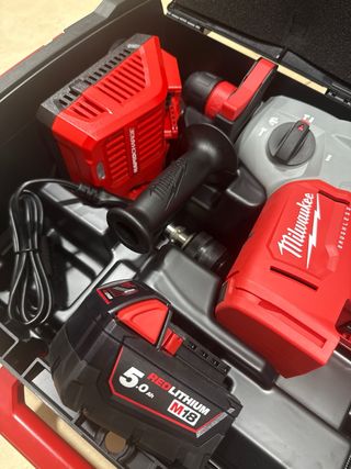 Martillo percutor Milwaukee M18 BLHX