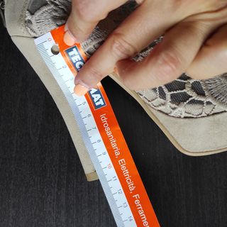 Sandali beige in pizzo