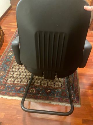 Silla oficina robusta cuero negro