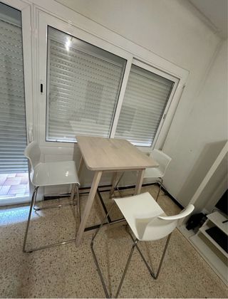 Mesa cocina + 3 sillas