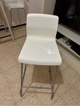 Mesa cocina + 3 sillas