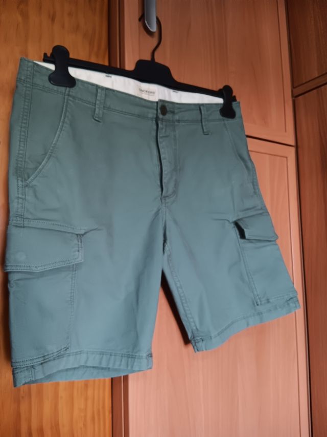 Shorts DOCKERS Verde Oliva de segunda mano por 15 EUR en Camas