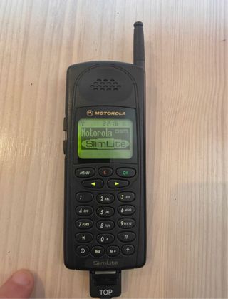 Motorola SlimLite GSM - Cellulare vintage