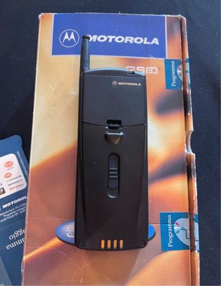 Motorola SlimLite GSM - Cellulare vintage