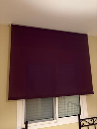 Estor enrollable morado