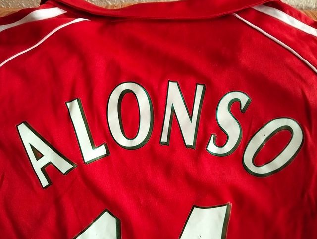 Camiseta Liverpool 05/06 XABI ALONSO