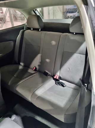 SEAT Ibiza 2004