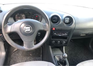 SEAT Ibiza 2004