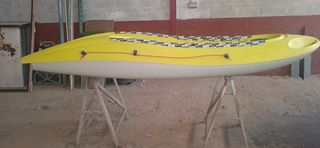 Kayak individual amarillo