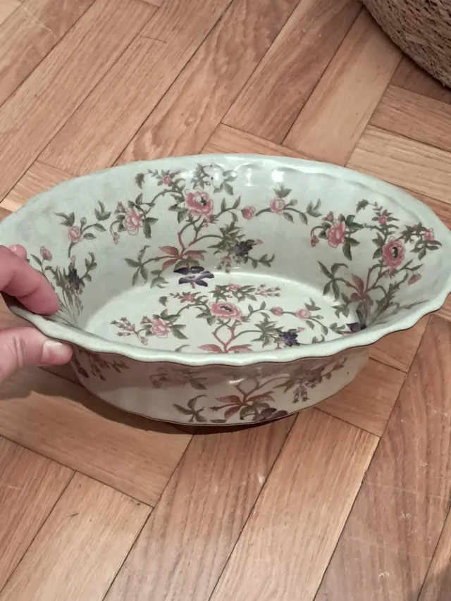 Grande ciotola in ceramica con disegno floreale