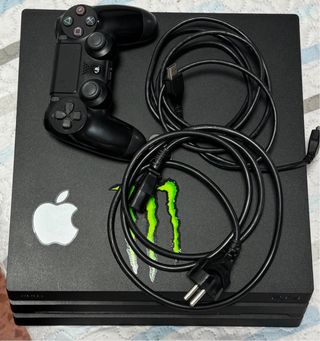 PS4 (PlayStation 4) Slim Negra