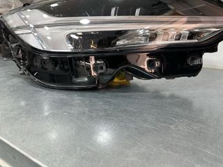 Faro derecho Volvo V90/S90 2016-2024 Original