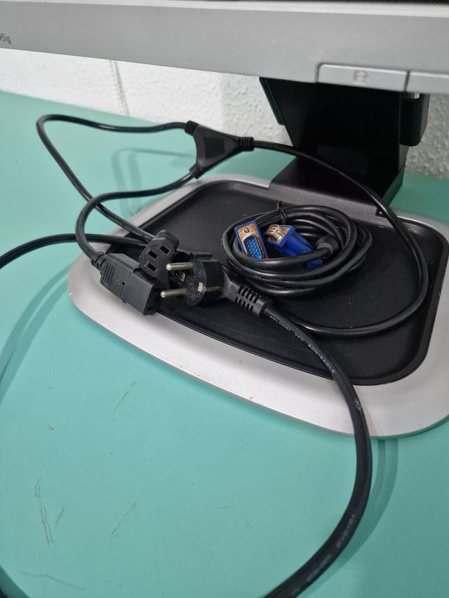 Monitor HP Compaq LA1951g - Gris