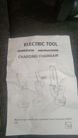 Motosierra eléctrica inalámbrica