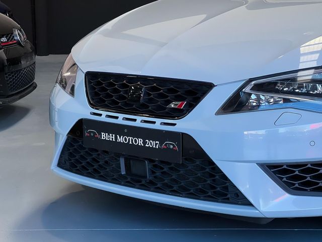 SEAT Nuevo León ST 2.0 TSI 290cv DSG-6 St&Sp CUPRA