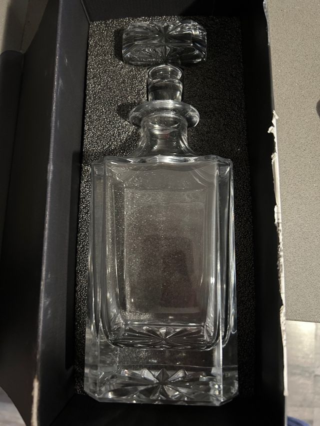 Decantador de cristal transparente