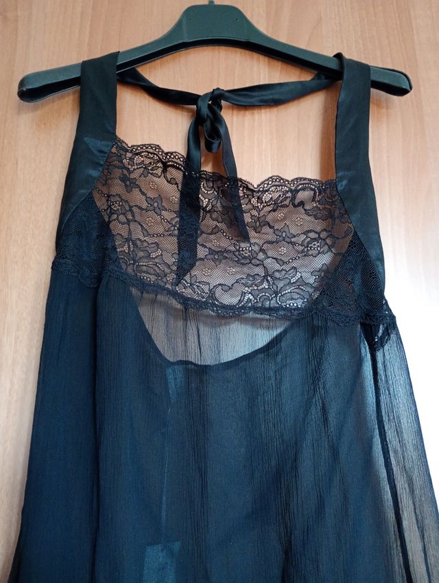 Sottoveste nera in pizzo