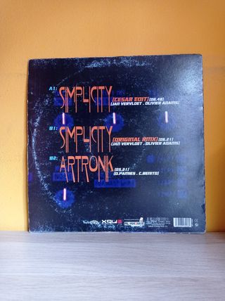 Vinilo makina remember 