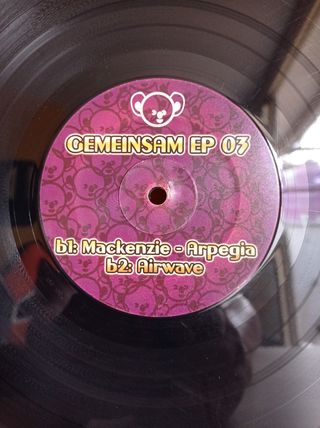 Vinilo makina remember 