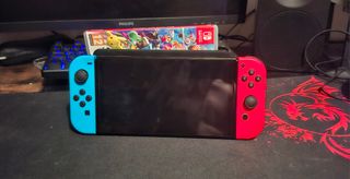 NINTENDO SWITCH OLED - Azul y Rojo